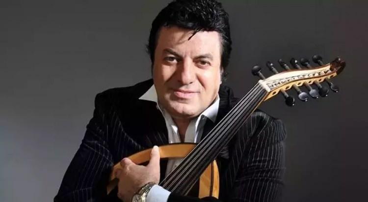 <p>&Uuml;nl&uuml; sanat&ccedil;ı <strong>Coşkun Sabah</strong>, 2021 yılında yaptığı bir a&ccedil;ıklama ile <strong>Eskişehir'de tavuk &ccedil;iftliği</strong> kurduğunu ve bu projeye <strong>1 milyon TL yatırım</strong> yaptığını duyurmuştu.&nbsp;</p>
