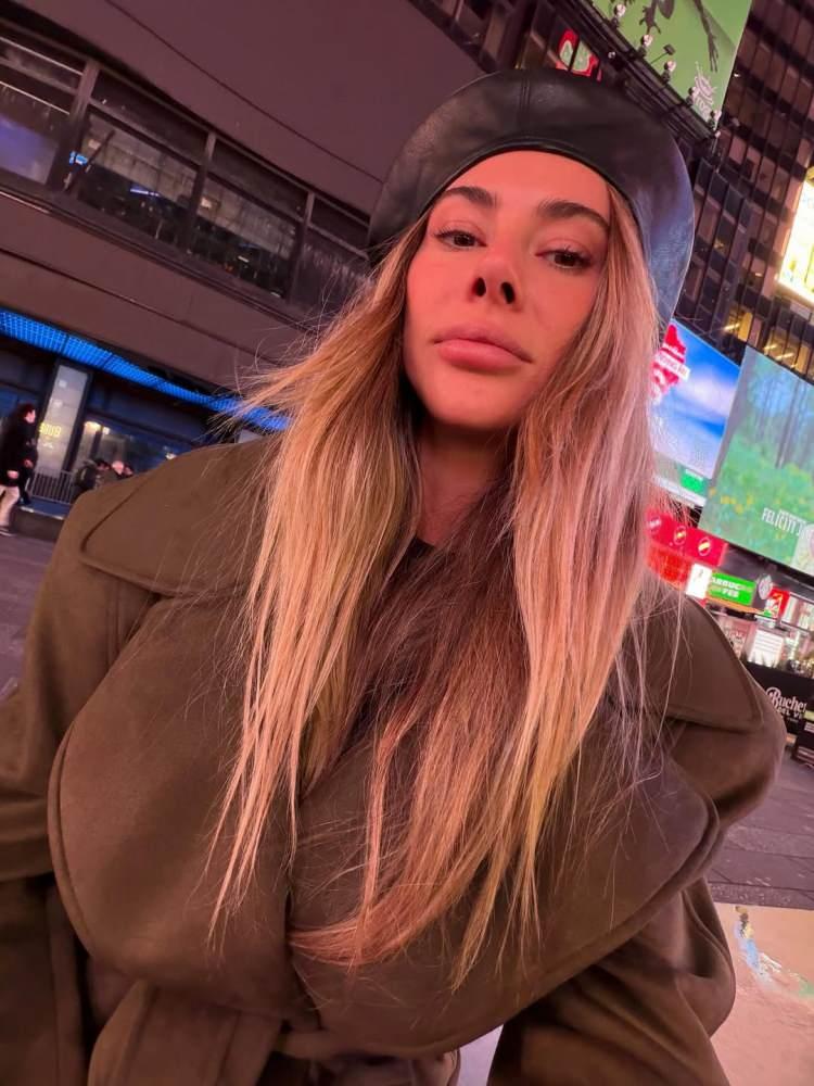 <p><span style="color:#B22222"><strong>Yurt dışında oldukları i&ccedil;in haklarına yakalama kararı &ccedil;ıkarılanlar:</strong></span></p>

<p>&nbsp;</p>

<p>&nbsp;Şeyma Subaşı</p>
