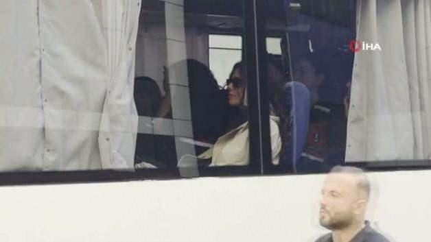 <p><span style="color:#B22222"><strong>DAVA A&Ccedil;ILACAK</strong></span></p>

<p>Ancak s&ouml;z konusu 5 yıllık denetim s&uuml;resi i&ccedil;inde kişi tekrar uyuşturucu kullanır veya tedaviye katılmazsa, bu kez kamu davası a&ccedil;ılabilir.</p>

<p>Bu durumda savcılık,&nbsp;<em><strong>"Uyuşturucu madde kullanmak"&nbsp;</strong></em>su&ccedil;undan 2 yıldan 5 yıla kadar hapis istemiyle iddianame d&uuml;zenleyebilir ve s&ouml;z konusu kişi hakkında yargılama başlayabilir.</p>

<p>Yargılama esnasında mahkemeler tekrar tedaviye y&ouml;nlendirme yoluna gidebilir.</p>
