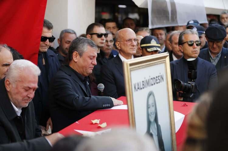 <p>"Bana dedi ki 'Bu sefer bir hikayemiz var.</p>
<p>Genel başkanın memleketini kazanacağız.</p>
<p> </p>