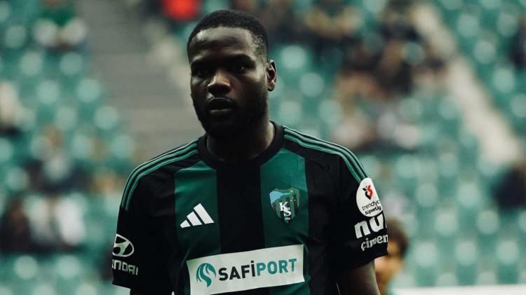 <p>*&nbsp;Show (Kocaelispor) | Angola</p>
