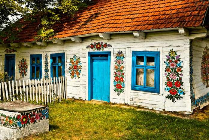 <p><strong>21- Koprivştitsa (Bulgaristan)</strong></p>

<p><strong>22- Porvoo (Finlandiya)</strong></p>

<p><strong>23- Saint-Cirq-Lapopie (Fransa)</strong></p>

<p><strong>24- Riquewihr (Fransa)</strong></p>

<p><strong>25- Sint-Martens-Latem (Bel&ccedil;ika)</strong></p>

<p><strong>26- Zalipie (Polonya)</strong></p>

<p><strong>27- Monsanto (Portekiz)</strong></p>

<p><strong>28- Ohrid (Kuzey Makedonya)</strong></p>

<p><strong>29- Kotor (Karadağ)</strong></p>

<p><strong>30- Gura Humorului (Romanya)</strong></p>
