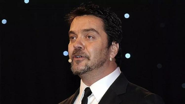 <p><span style="color:#800080"><strong>ALIŞILAGELMİŞİN DIŞINA &Ccedil;IKACAK</strong></span></p>
