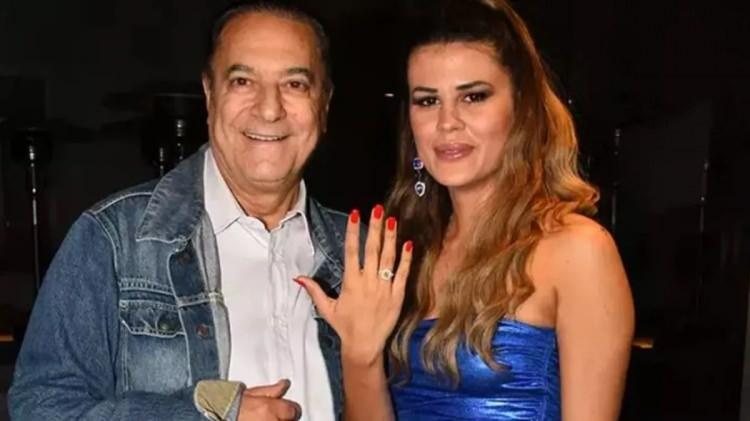 <p>&Ccedil;iftin <strong>boşanma sebebi</strong> olarak <strong>aralarındaki yaş farkı nedeniyle yaşanan fikir ayrılıkları ve devam eden anlaşmazlıklar</strong> g&ouml;sterilmişti.</p>
