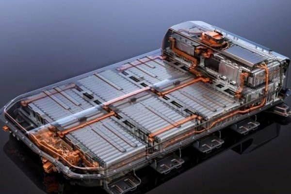 <p><strong><span style="color:#B22222">1)&nbsp; ELEKTRİKLİ ARA&Ccedil; BATARYASI&nbsp;</span> |&nbsp; 400 BİN TL &Uuml;ZERİ</strong></p>

<p>&nbsp;</p>

<p>Elektrikli ara&ccedil;ların bataryaları, y&uuml;ksek kapasiteleri ve teknolojileri nedeniyle en pahalı yedek par&ccedil;alar arasında yer alır.</p>
