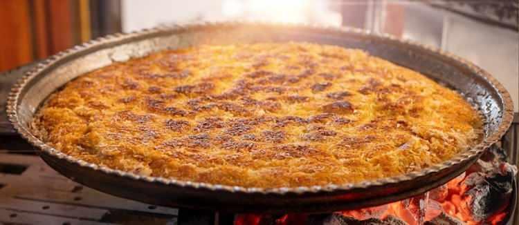 <p><span style="color:#B22222"><strong>T&Uuml;RK MUTFAĞI G&Uuml;C&Uuml;N&Uuml; BİR KERE DAHA G&Ouml;STERDİ</strong></span></p>

<p>&Uuml;&ccedil; farklı tatlıyla ilk 10'a giren T&uuml;rkiye, zengin mutfak k&uuml;lt&uuml;r&uuml; ve geleneksel lezzetleriyle gastronomi d&uuml;nyasında g&uuml;&ccedil;l&uuml; konumunu bir kez daha kanıtladı.</p>
