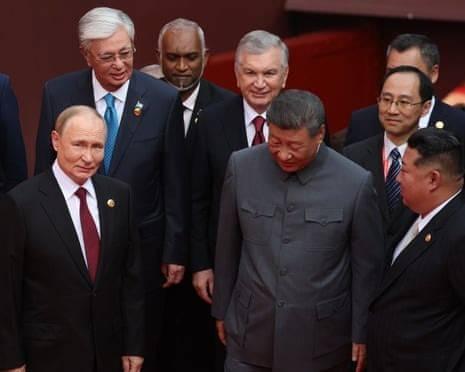 <p><span style="color:#B22222"><strong>D&Uuml;NYANIN EN ZENGİN POLİTİKACILARI</strong></span></p>

<p>&nbsp;</p>
