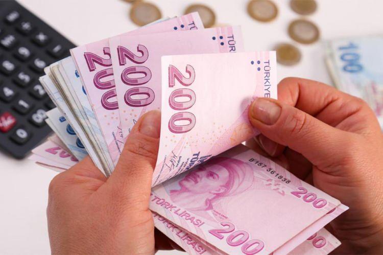 <p>Gerek Hazine ve Maliye Bakanı Mehmet Şimşek'in y&uuml;zde 31 a&ccedil;ıklaması, gerekse Merkez Bankası anketinde y&uuml;zde 31.17'lik oranının &ccedil;ıkması enflasyonun bu eksende şekilleneceğini ortaya koydu.</p>
