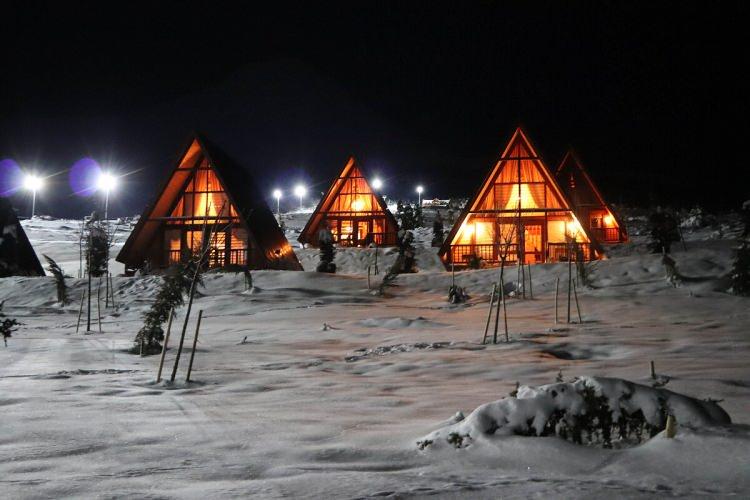 <p>T&uuml;rkiye turizim alanındaki başarıylarıyla d&uuml;nya piyasasında yerini koruyor...&nbsp;</p>

<p>&nbsp;</p>

<p>D&uuml;nyada en fazla 5 yıldızlı otele sahip şehirler listesi de T&uuml;rkiye'nin başarısını bir kez daha g&ouml;zler &ouml;n&uuml;ne koydu.&nbsp;</p>
