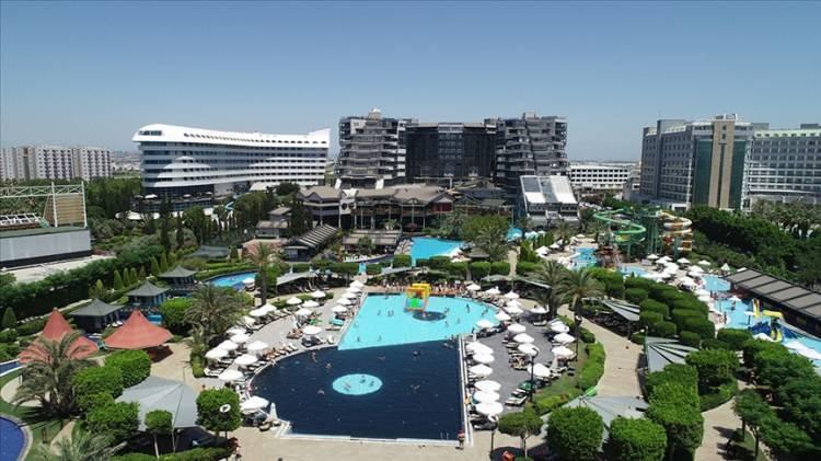 <p><span style="color:#B22222"><strong>İŞTE EN FAZLA 5 YILDIZLI OTELİ OLAN &Uuml;LKELER...&nbsp;</strong></span></p>
