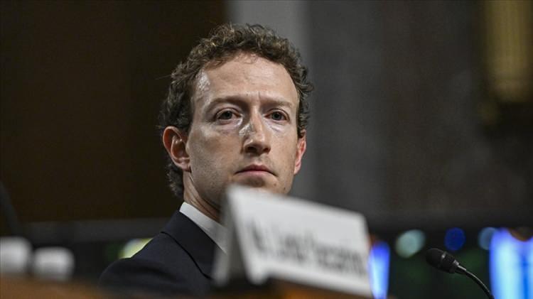 <p><strong>6- MARK ZUCKERBERG</strong></p>
<p>Meta CEO’su Mark Zuckerberg 223,2 milyar dolarlık servetiyle altıncı sırada bulunuyor.</p>