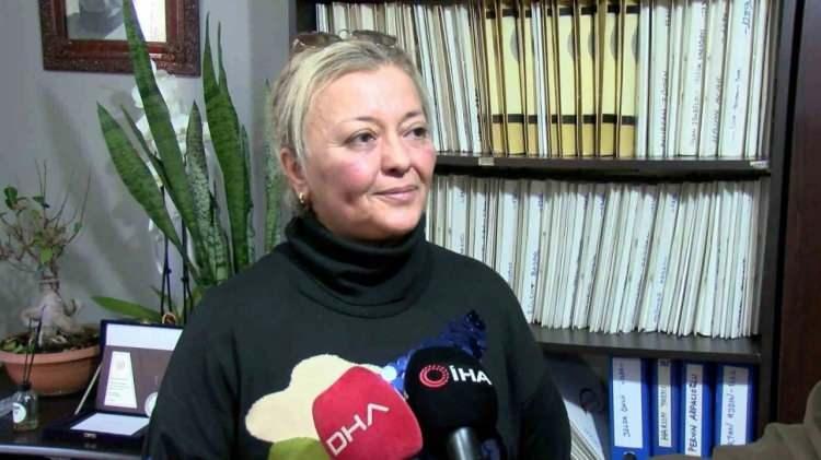 <p>G&uuml;ll&uuml;'n&uuml;n şirketlerinin avukatı olan Sevilay Demirsu, <strong>"İşlenen cinayette, G&uuml;ll&uuml;'n&uuml;n eski eşi G&uuml;rol G&uuml;lter'in de bu cinayetin azmettiricisi olduğunu, Tuğberk ve Tuğyan ile birlikte cinayeti planladıklarını d&uuml;ş&uuml;n&uuml;yoruz. </strong></p>

<p><strong>G&uuml;ll&uuml;'n&uuml;n eski eş ve da azmettirici olarak yargılanması i&ccedil;in Savcılık Makamına bir su&ccedil;sunda bulunduk. Savcılık makamı iddiaları değerlendirmeye.</strong></p>
