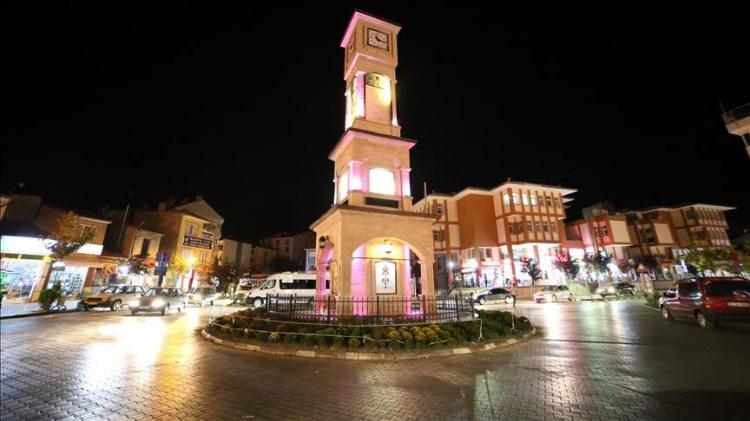 <p><span style="color:#B22222"><strong>15-Afyonkarahisar</strong>:</span> 17.751 TL (%36,94)</p>

<p>&nbsp;</p>
