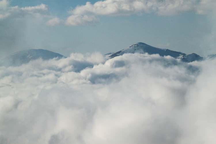 <p><strong>AKDENİZ</strong><br />
Par&ccedil;alı ve az bulutlu ge&ccedil;eceği tahmin ediliyor. Gece ve sabah saatlerinde b&ouml;lgenin i&ccedil; kesimlerinde pus, yer yer sis bekleniyor.</p>

<p>ADANA 4&deg;C, 18&deg;C<br />
Par&ccedil;alı ve az bulutlu</p>

<p>ANTALYA 10&deg;C, 21&deg;C<br />
Par&ccedil;alı ve az bulutlu</p>

<p>HATAY 4&deg;C, 19&deg;C<br />
Par&ccedil;alı ve az bulutlu</p>

<p>ISPARTA 0&deg;C, 14&deg;C<br />
Par&ccedil;alı ve az bulutlu</p>
