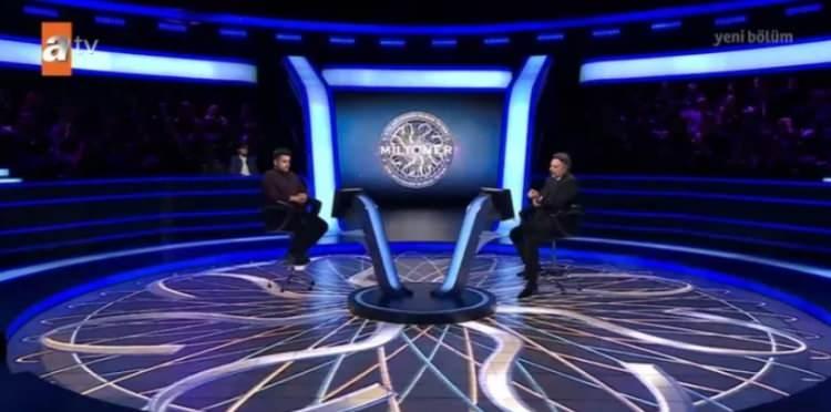 <p>&Uuml;nl&uuml; sunucu Oktay Kaynarca'nın sunumuyla ekranlara gelen bilgi yarışması Kim Milyoner Olmak İster yarışmasının son b&ouml;l&uuml;mde ilgin&ccedil; anlara sahne oldu.&nbsp;</p>
