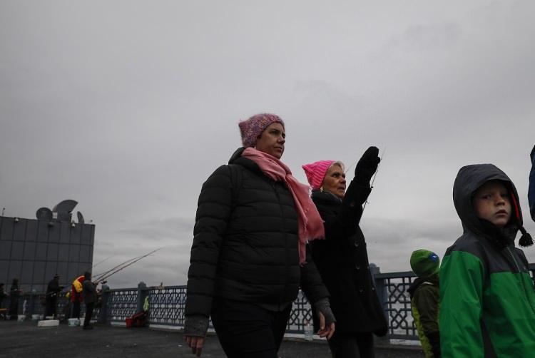 <p><span style="color:rgb(38, 38, 38)">&nbsp;</span><a href="https://www.milliyet.com.tr/haberleri/meteoroloji" target="_blank">Meteoroloji</a><span style="color:rgb(38, 38, 38)">&nbsp;tahminlerine g&ouml;re her iki kentte de &ouml;n&uuml;m&uuml;zdeki g&uuml;nlerde mevsim normallerinin altına inen sıcaklıklar g&ouml;r&uuml;lecek. Uzmanlar '</span><a href="https://www.milliyet.com.tr/haberleri/zemheri" target="_blank">zemheri</a><span style="color:rgb(38, 38, 38)">' olacağını belirtiyor.</span><br />
​</p>
