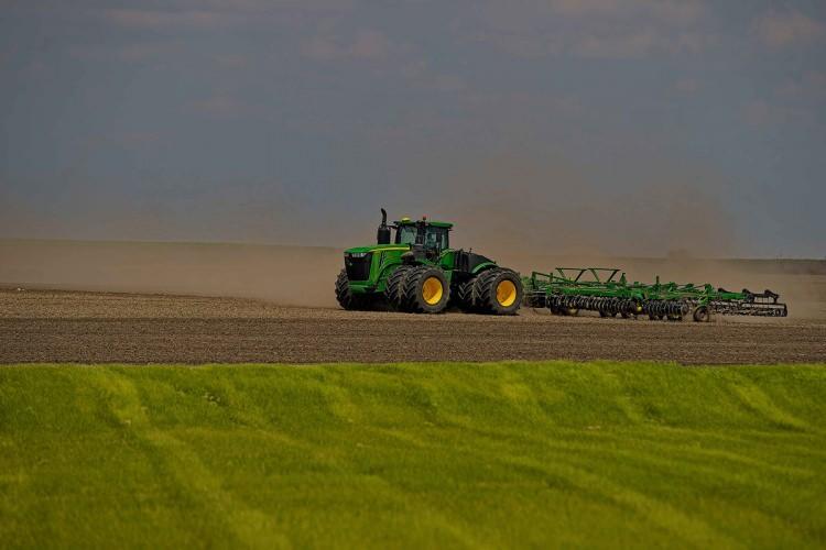 <p><strong><span style="color:#B22222">7-Van:</span> 700 TL/m2 TL (%28,21)</strong></p>

<p>&nbsp;</p>

<p><strong><span style="color:#B22222">8-Batman: </span>1.395 TL/m2 TL (%26,70)</strong></p>
