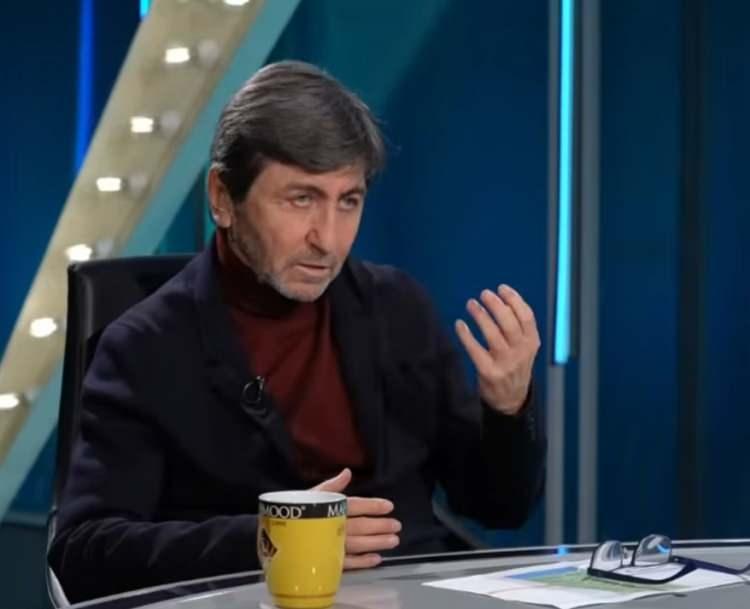 <p>Şimdi transfer felsefesi değişecek. B&uuml;t&ccedil;eler &ccedil;ok &ouml;nemli. Lewandowski tamam, kim hayır der. S&ouml;rloth, kim hayır der.</p>
