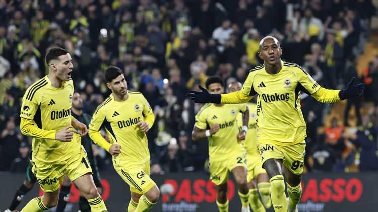 <p>Karşılaşmanın ardından Rıdvan Dilmen, Fenerbah&ccedil;e'nin performansını değerlendirdi.</p>
