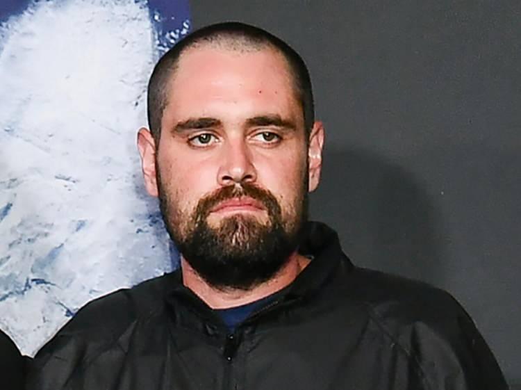 <p><span style="color:#FF0000"><strong>ŞİZOFRENİ TEŞHİSİ KONULMUŞTU</strong></span></p>

<p><strong>T&uuml;m bunlar yaşanırken Reiner'ın sağlık durumu g&uuml;ndeme geldi. Senaristlik yapan &uuml;nl&uuml; isim, uyuşturucu bağımlılığı ile m&uuml;cadele ettiği bir d&ouml;nemde evsiz kaldığına dair 2016 yılında basına deme&ccedil;ler vermişti.</strong></p>
