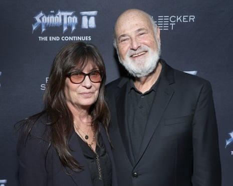 <p><strong>&Ccedil;iftin &ouml;l&uuml;m&uuml;, d&uuml;nya basınında geniş yankı uyandırırdı. Hollywood'dan &ccedil;ok sayıda ismin &uuml;z&uuml;nt&uuml;s&uuml;n&uuml; ifade ettiği olayla ilgili ABD'nin eski başkanı Barack Obama dahil olmak &uuml;zere &ccedil;ok sayıda &ouml;nemli isim peş peşe a&ccedil;ıklamalarda bulundu.</strong></p>
