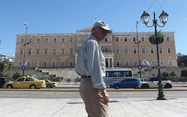 <p><span style="color:#B22222"><strong>YUNANİSTAN&nbsp;</strong></span></p>
