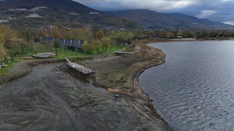 <p><strong>T&uuml;rkiye</strong>&nbsp;(y&uuml;ksek su stresi seviyesine doğru gidiyor)</p>

<p>&nbsp;</p>
