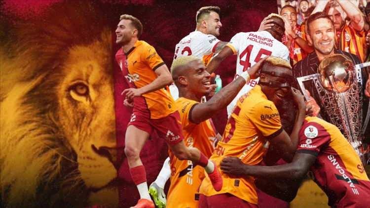 <p><strong>18 Mayıs </strong>- Galatasaray 25. şampiyonluğunu kutladı. B&ouml;ylece, armaya 5. yıldız eklenmiş oldu.</p>

