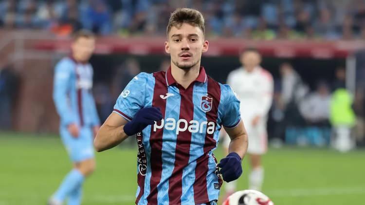 <p>10- Ernest Muci | Trabzonspor | 13 ma&ccedil; - 6 gol</p>
