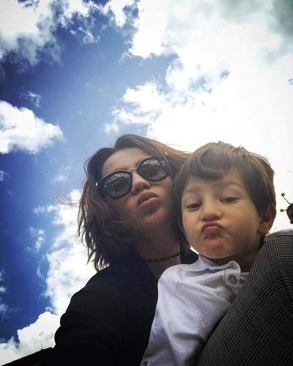 <p><span style="color:#FF0000"><strong>"SAĞLIK SORUNLARI İ&Ccedil;İN BİLE D&Ouml;N&Uuml;Ş YAPMIYOR"</strong></span></p>

<p><strong>Sağlık sorunları olan oğulları Cihangir i&ccedil;in yurt dışına &ccedil;ıkışta 18 yaşına kadar babadan izin belgesi gerektiğini, bundan dolayı yıllardır sıkıntı yaşadıklarını s&ouml;zlerine ekleyen Musayeva, "Hatta sağlık sorunları &ccedil;ıktı, İngiltere'deki bir doktordan randevu aldım ama babasından cevap alamadığımız i&ccedil;in g&ouml;t&uuml;remedim. Sağlık sorunları i&ccedil;in bile d&ouml;n&uuml;ş yapmadı. En b&uuml;y&uuml;k hayali Disneyland'a gitmek. Ben de sık sık Paris'e gidiyorum, beni de g&ouml;t&uuml;r diyor s&uuml;rekli.&nbsp;</strong></p>
