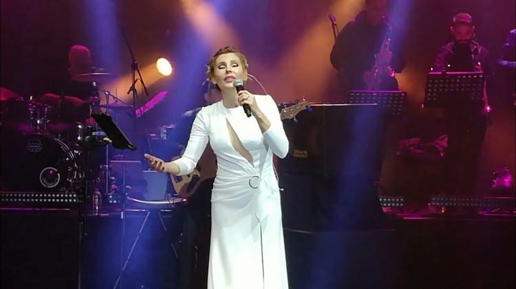 <p><strong>FUNDA ARAR</strong></p>

<p>&nbsp;5 milyon lira (KKTC)</p>

<p>&nbsp;</p>
