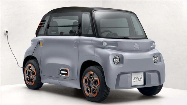 <p>Citro&euml;n Ami modelinde 270 bin lira kredi i&ccedil;in 12 ay vade, y&uuml;zde 0 faiz ya da nakit indirimi kampanyası,</p>

<p>Yeni Citro&euml;n &euml;-C3 modelinde 150 bin lira kredi i&ccedil;in 12 ay vade, y&uuml;zde 0 faiz kampanyası,</p>

<p>Citro&euml;n C4, Elektrikli &euml;-C4, ve Citro&euml;n C4 X modellerinde 150 bin lira kredi i&ccedil;in 12 ay vade y&uuml;zde 0 faiz ya da nakit indirimi kampanyası sunuluyor.</p>
