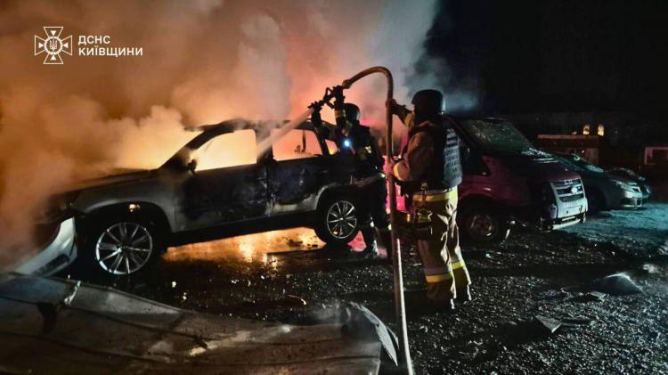 <p>Kli&ccedil;ko, Telegram hesabından yaptığı paylaşımında, Rusya'nın&nbsp;Kiev'e y&ouml;nelik bu geceden beri hava saldırıları altında olduğunu belirtti.</p>
