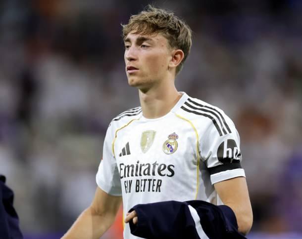 <p>4- Huıjsen | Real Madrid<br />
&nbsp;</p>

<p>* Son değeri: 70 milyon euro</p>

<p><br />
* 2025'teki değer artışı: 52 milyon euro</p>
