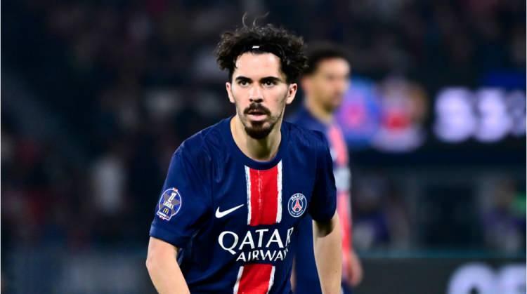 <p>3- Vitinha | PSG<br />
&nbsp;</p>

<p>* Son değeri: 110 milyon euro</p>

<p><br />
* 2025'teki değer artışı: 55 milyon euro</p>
