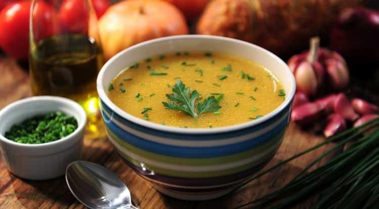 <p><strong>&Ouml;zellikle uzmanların işaret ettiği bir baharat, yorgun d&uuml;şen bağışıklık sistemimizi canlandırırken, kışın ihtiyacımız olan vitaminleri de en lezzetli yoldan sunuyor.</strong></p>
