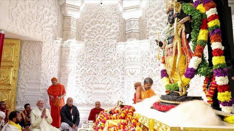 <p><span style="color:#B22222"><strong>HİNDUİZM &rarr;</strong></span></p>

<p>&nbsp;</p>

<p><strong>Hindistan (İndus&ndash;Ganj havzası)</strong></p>

<p>&nbsp;</p>
