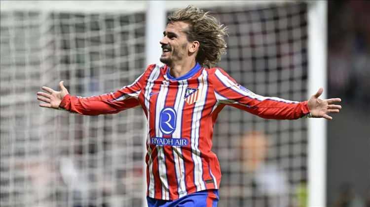 <p>Galatasaray, Atletico Madrid'in deneyimli yıldızı Antoine Griezmann'ın transferinden vazge&ccedil;miş değil. Farklı mevkilerde oynayabilmesi nedeniyle Okan Buruk'un favorileri arasında yer alan Griezmann i&ccedil;in Galatasaray, İspanyol ekibiyle yeniden g&ouml;r&uuml;şecek.<br />
<br />
​(FANATİK)</p>
