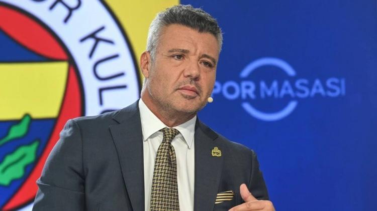 <p>Fenerbah&ccedil;e başkanı Sadettin Saran'ın, Emin Bayram i&ccedil;in Westerlo'nun sahibi Oktay Ercan'la g&ouml;r&uuml;ş&uuml;p transfer s&uuml;recini hızlandırabileceği belirtildi<br />
<br />
(FOTOMA&Ccedil;)</p>
