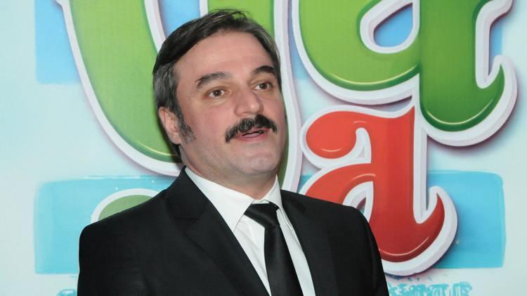 <p><strong>T&uuml;rk televizyonlarının efsanesi "Geniş Aile"deki "Cevahir" rol&uuml;yle hafızalarda yer edinen Ufuk &Ouml;zkan, bir s&uuml;redir yaşadığı sağlık sorunlarıyla g&uuml;ndemdeydi.</strong></p>
