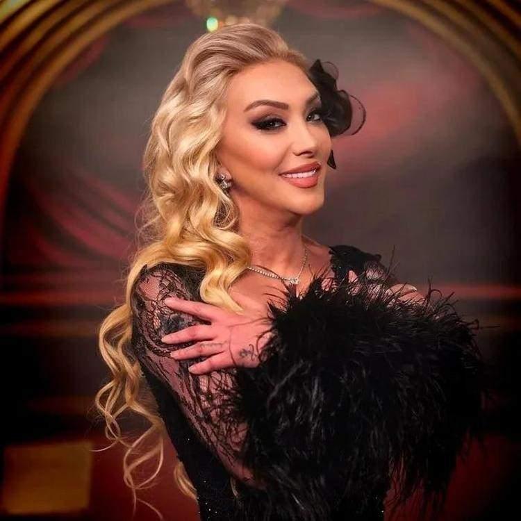 <p><span style="color:#FF0000"><strong>"D&Uuml;ŞME ANINI G&Ouml;RMEDİM DEDİ"</strong></span></p>

<p><strong>G&uuml;ll&uuml;'n&uuml;n y&uuml;ksekten d&uuml;şt&uuml;ğ&uuml; sırada aynı odada kızının da olduğunu televizyondan &ouml;ğrendiğini dile getiren baba Ulu, yaşananları ş&ouml;yle anlattı:</strong></p>

<p><strong>"Olay g&uuml;n&uuml; kızımı aradım, bana konuşacak durumda olmadığını, G&uuml;ll&uuml;'n&uuml;n d&uuml;şt&uuml;ğ&uuml; olayı hatırlamadığını, g&ouml;rmediğini, olayın kaza olduğunu s&ouml;yleyince o g&uuml;n kapattık. Sonraki konuşmalarımızda ben olayı sorduğumda bana olayı, &ouml;nce yemek yediklerini, sonra film izlediklerini, oyun oynadıklarını, Tuğyam'la birbirinin sa&ccedil;larını &ouml;rd&uuml;klerini, sonra da Tuğyan'ın odasına ge&ccedil;tiklerini s&ouml;yledi.&nbsp;</strong></p>
