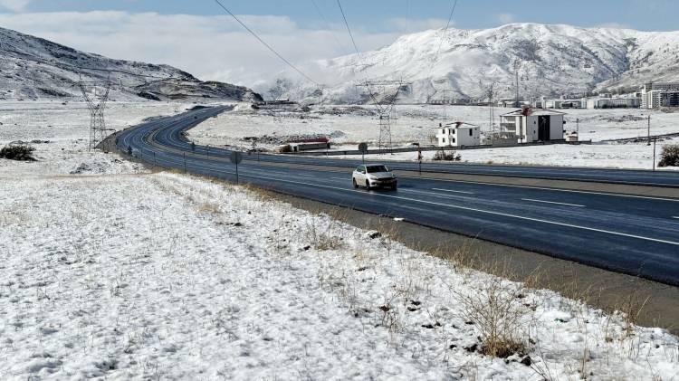 <p>Bitlis</p>

<p>Siirt</p>

<p>Şırnak</p>

<p>&nbsp;</p>
