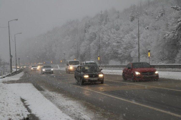 <p><strong>ANADOLU YAKASI</strong></p>

<p>&nbsp;</p>
