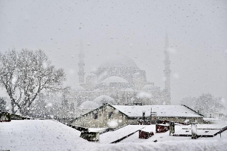 <p><span style="color:#B22222"><strong>AKOM'DAN HAFTALIK HAVA RAPORUNU PAYLAŞTI</strong></span></p>

<p>AKOM, kentin haftalık hava tahmin raporunu paylaştı.</p>
