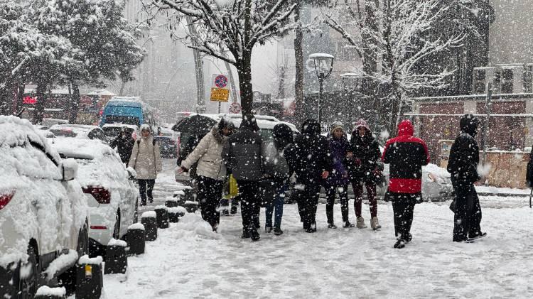 <p><strong>AKOM'UN HAFTALIK HAVA TAHMİN RAPORU Ş&Ouml;YLE:</strong></p>

<p>&nbsp;</p>
