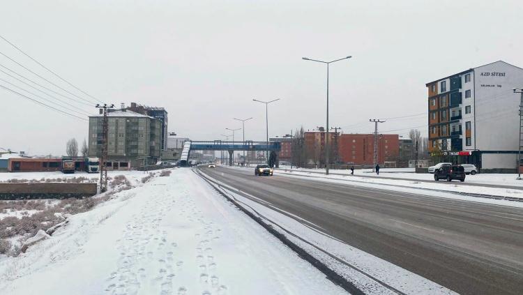 <p><span style="color:#B22222"><strong>AĞRI&nbsp;</strong></span></p>
