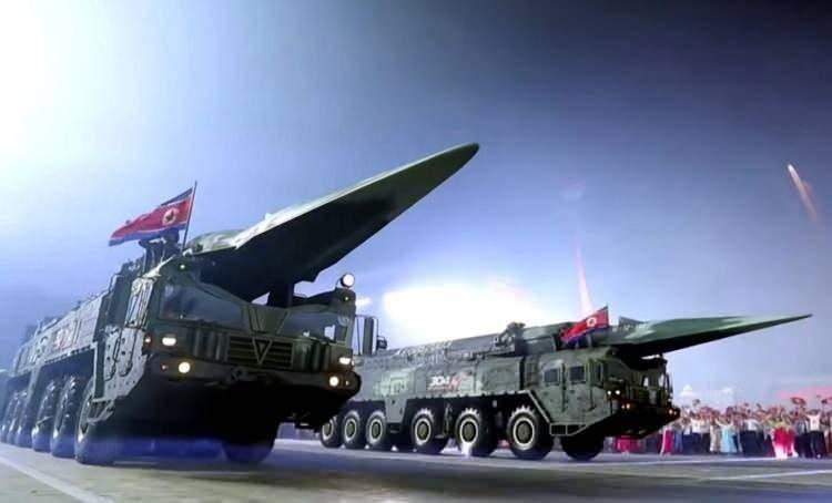 <p><strong><span style="color:#B22222">HWASONG-8&nbsp; </span>|&nbsp; Geliştirildi</strong></p>

<p>&nbsp;</p>

<p>Hwasong-8, ilk kez 14 Eyl&uuml;l 2021'de test edilen ve hipersonik bir s&uuml;z&uuml;lme aracı monte ettiği iddia edilen bir Kuzey Kore f&uuml;zesidir.</p>
