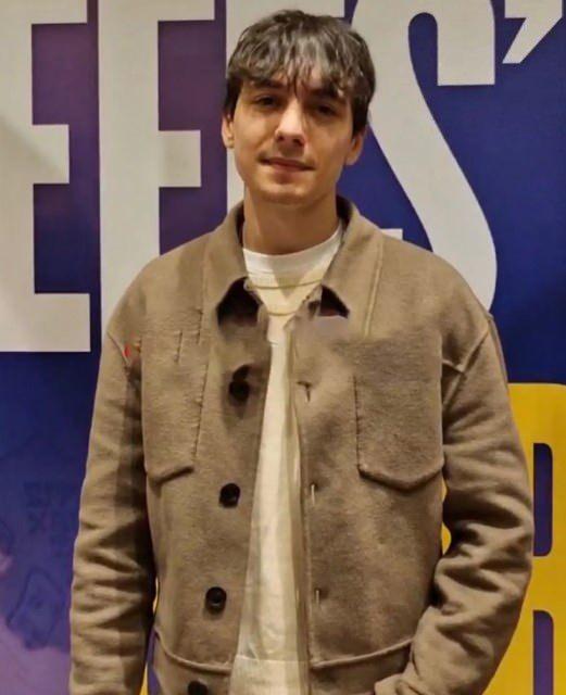 <p><span style="color:#FF0000"><strong>"GERİ D&Ouml;ND&Uuml;M"</strong></span></p>

<p><strong>Yeni projelere yeşil ışık yakan &uuml;nl&uuml; oyuncu, "Geri d&ouml;nd&uuml;m. Bir d&ouml;nem ara verdim &ccedil;&uuml;nk&uuml; pandemiye denk geldi.&nbsp;</strong></p>
