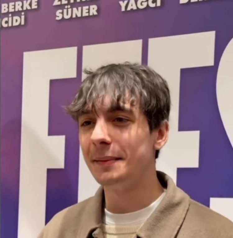 <p><strong>B&uuml;y&uuml;me aşamasındaydım. G&uuml;zel projelerle hepinizin karşısında olacağım" diyerek m&uuml;jdeli haberi paylaştı.</strong></p>
