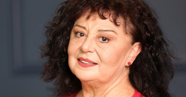 <p><strong>Kariyerine ve &ouml;zel hayatına dair &ccedil;arpıcı a&ccedil;ıklamalarda bulunan &uuml;nl&uuml; oyuncu, 'Selena' dizisinin perde arkasına ilk kez değindi.</strong></p>
